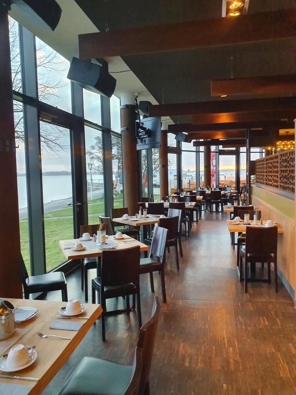 斯特拉松德海芬瑞斯登兹酒店 施特拉尔松德 外观 照片