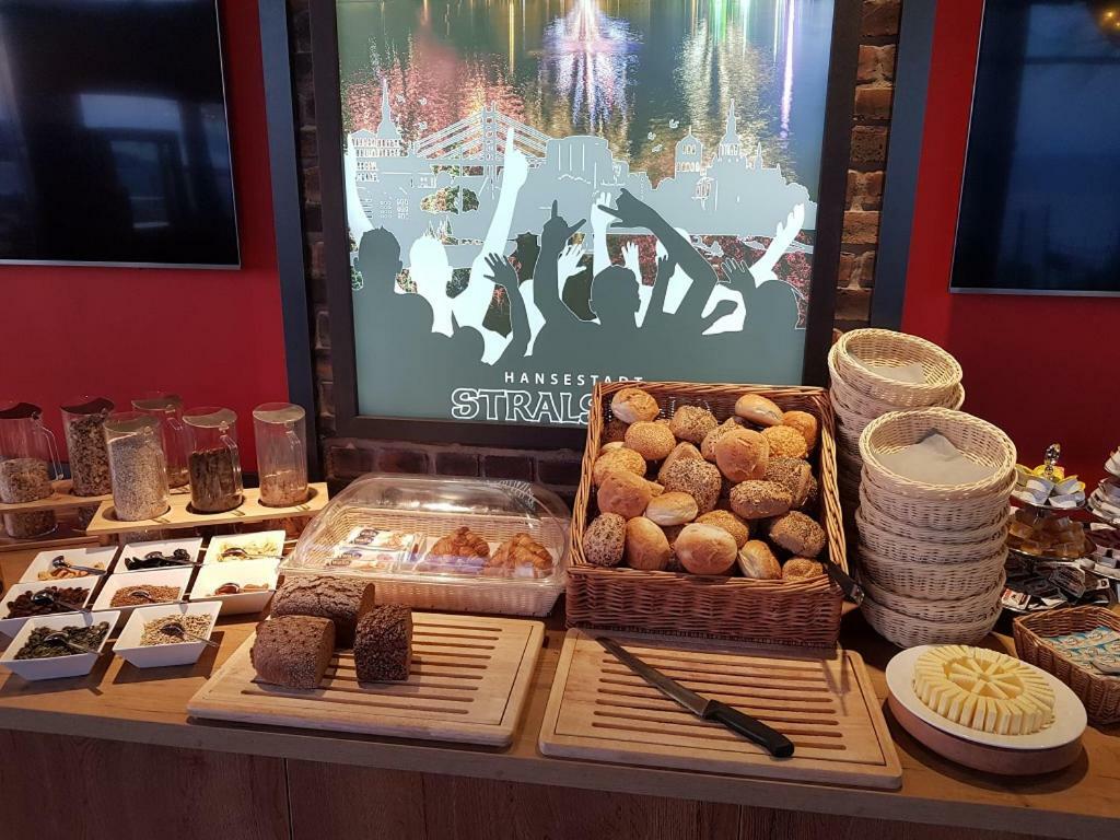 斯特拉松德海芬瑞斯登兹酒店 施特拉尔松德 外观 照片